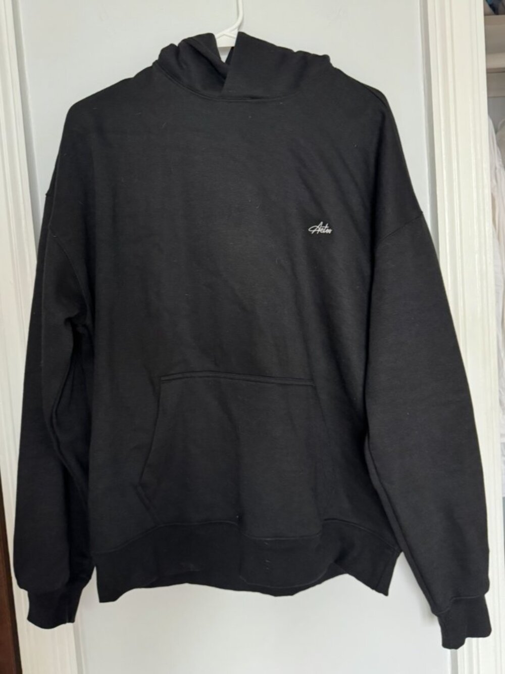 Aetos Black Sweatshirt in Medium